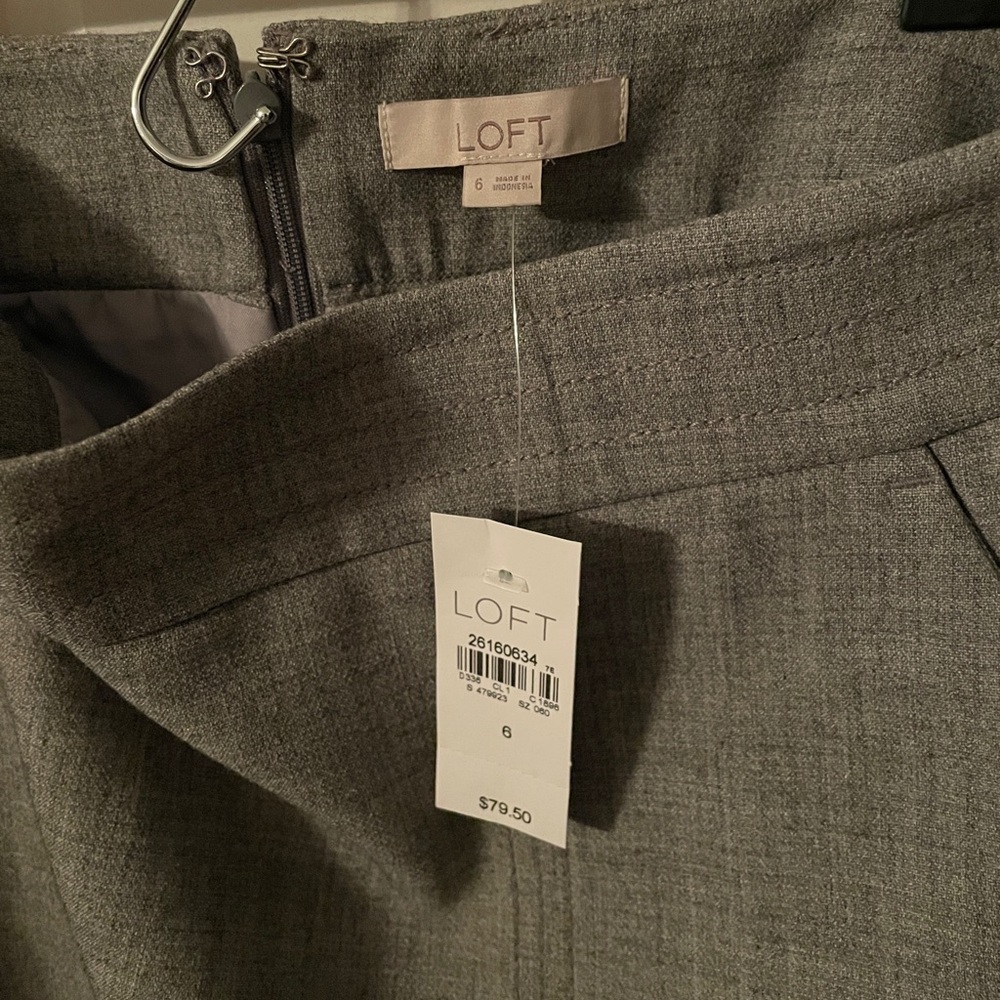 LOFT Gray A-Line Skirt - Picture 3 of 3